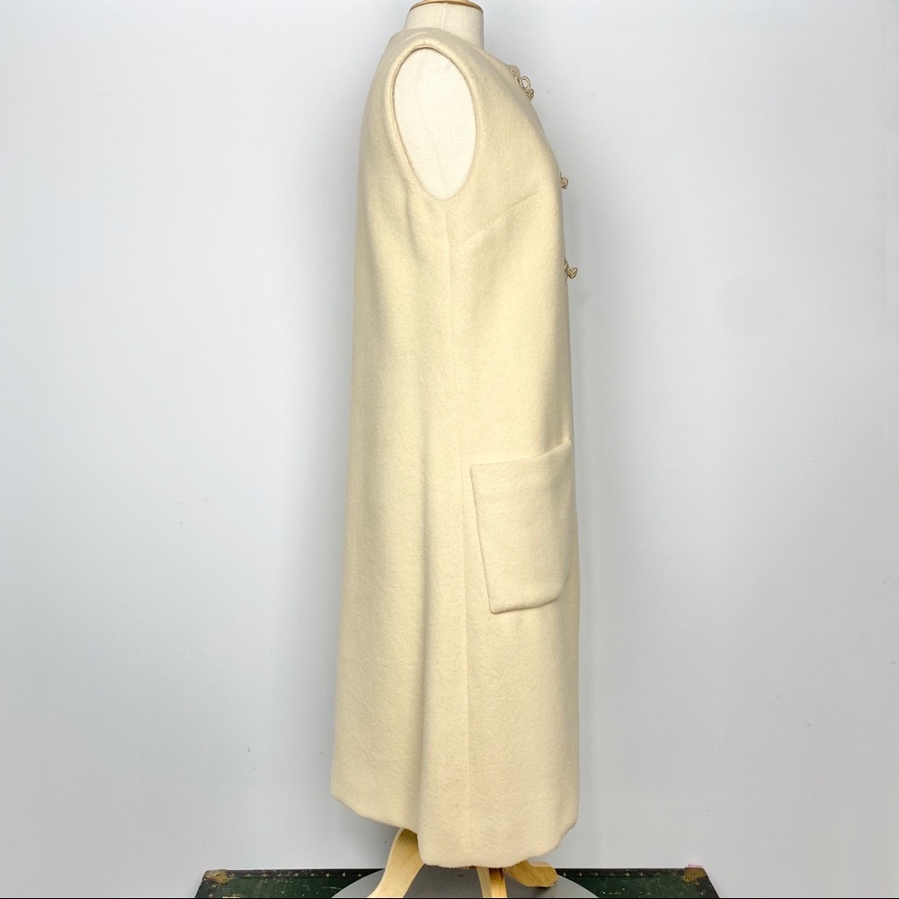 Vtg 60s cream longline vest with vibrant lining - Picture 6 of 8